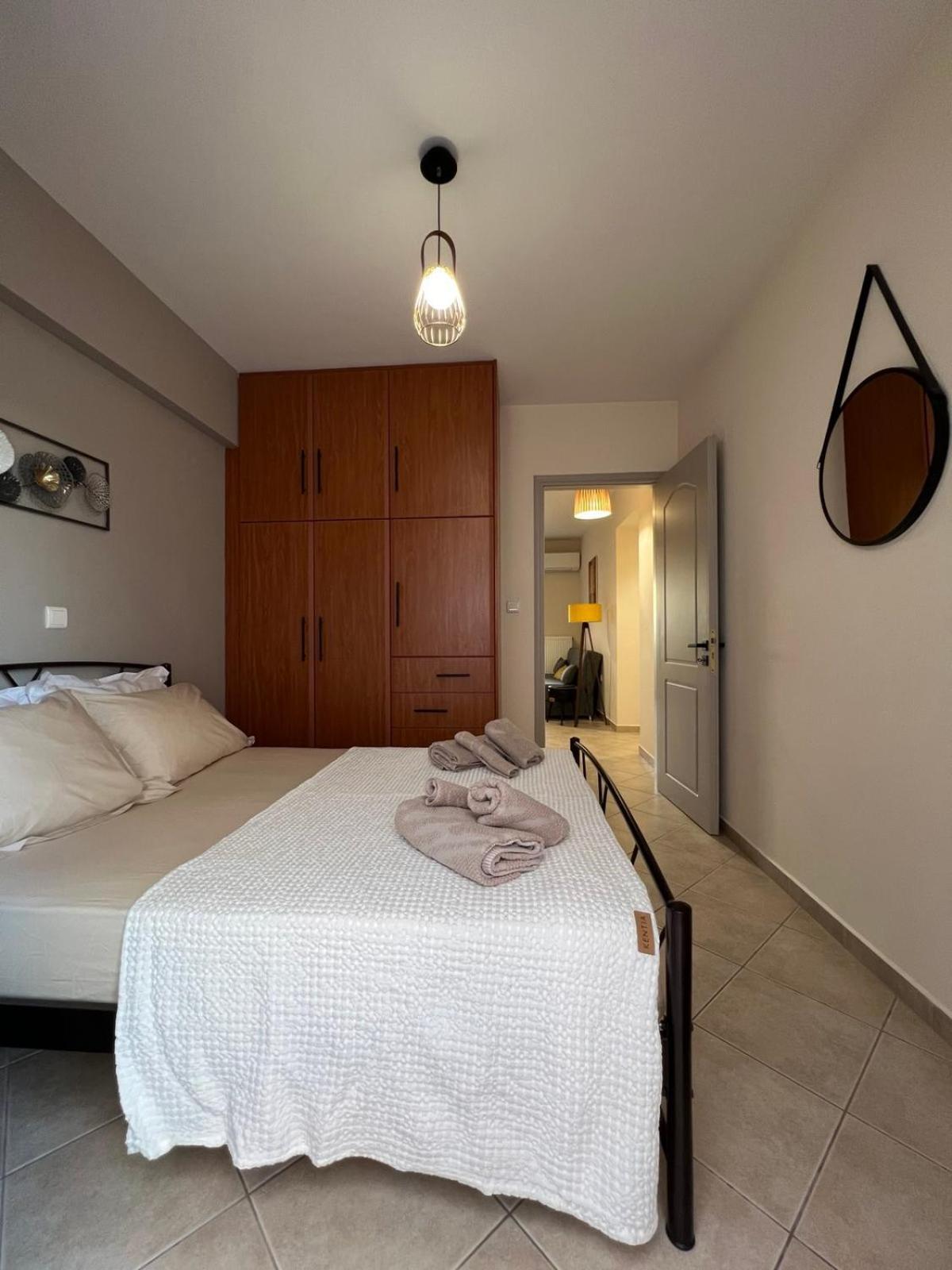 Demi Δσ, B2 Apartment Агринион Екстериор снимка