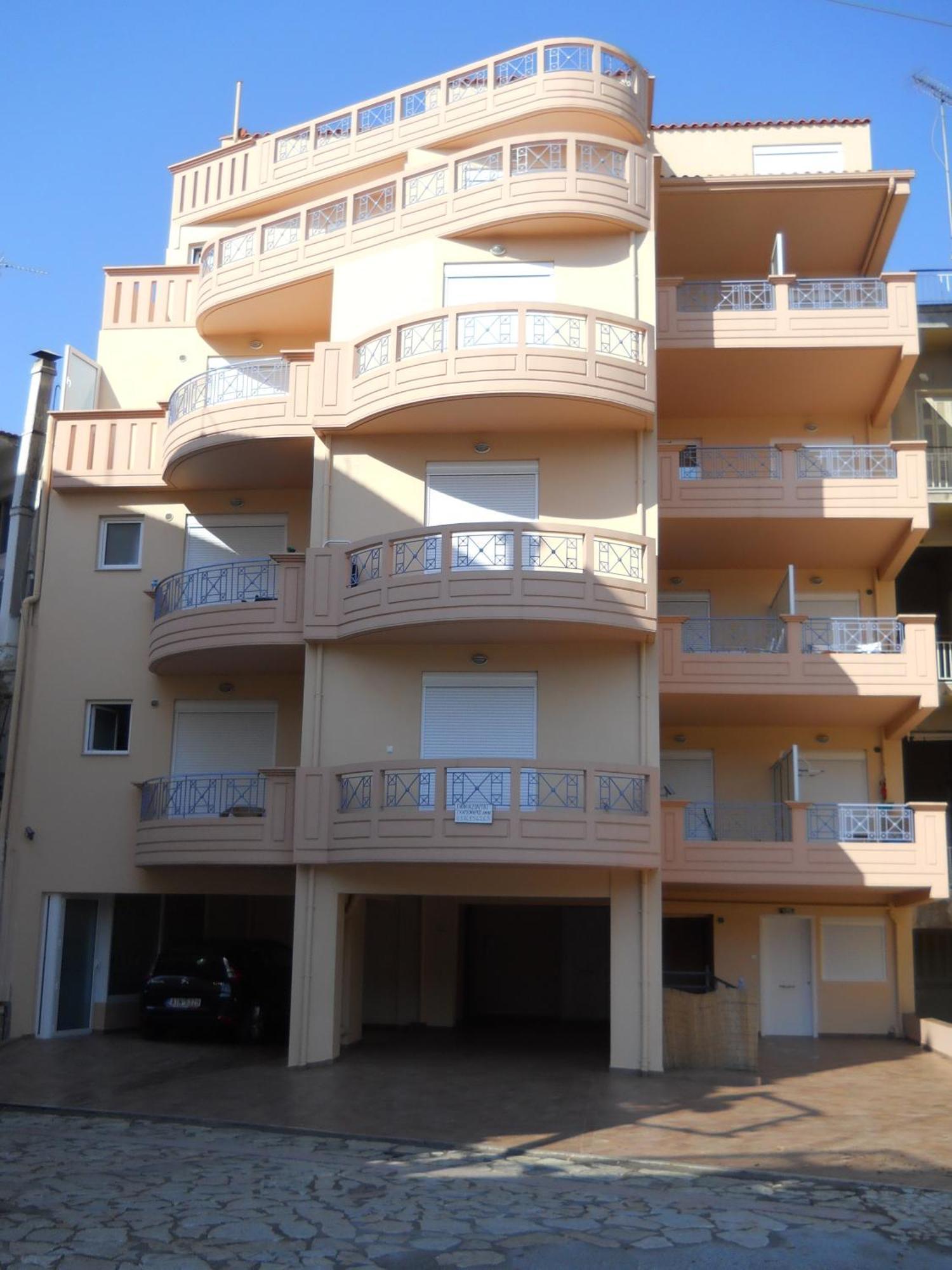 Demi Δσ, B2 Apartment Агринион Екстериор снимка